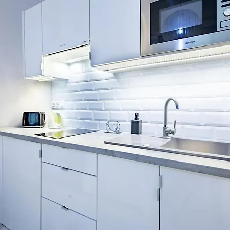 Very - Modern * בודפשט